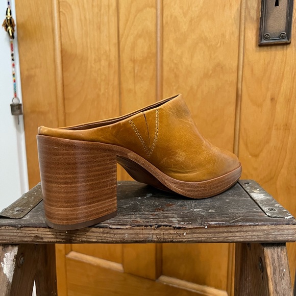 Frye slip on shoes - Picture 2 of 8